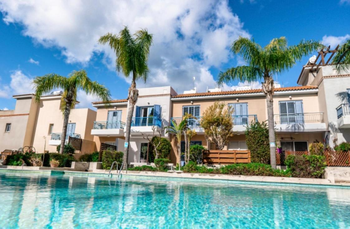 Holiday Cosy Home Paphos Exterior foto